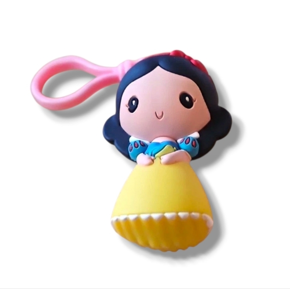 Snow White Keychain - Picture 2 of 5
